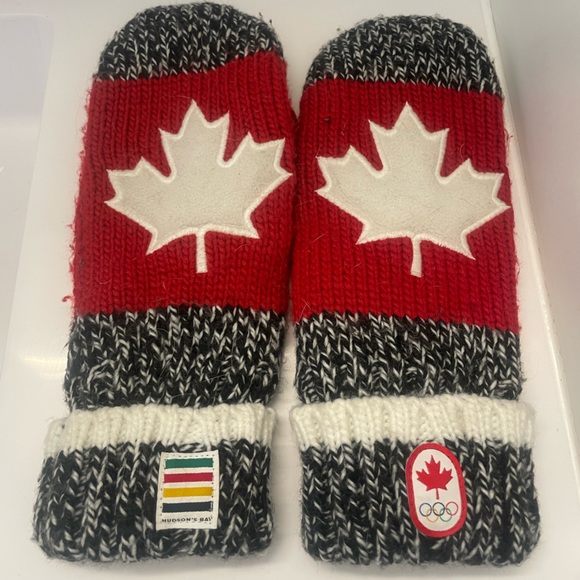 Hudson Baby Accessories - Hudson’s Bay HBC Team Canada Olympic Mittens Large